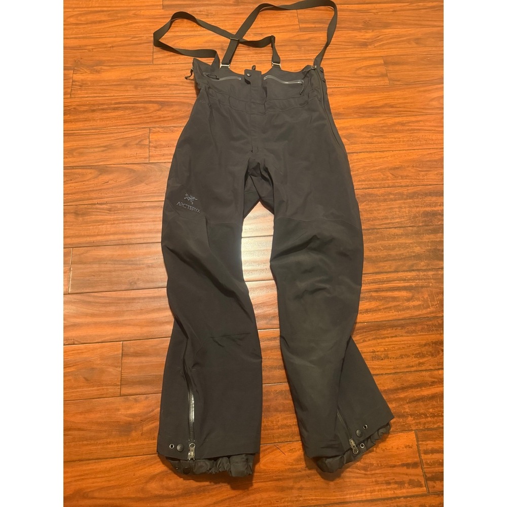 Arcteryx Alpha SV Gore-Tex Pro Bib Pants Mens Size M Black Ski Mountain